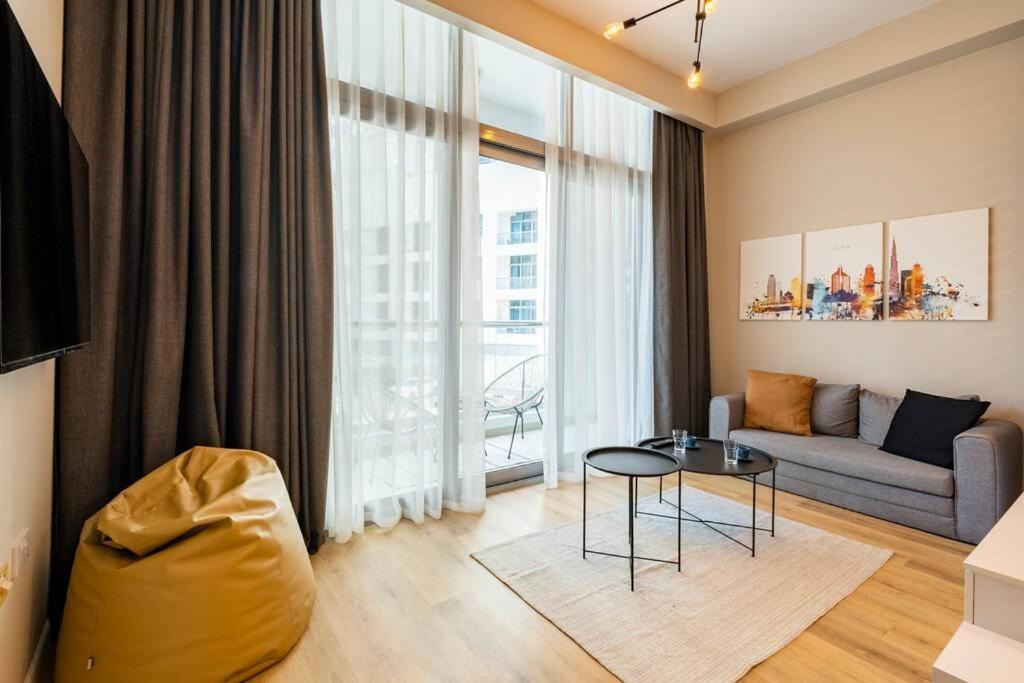 Exclusive Designer By Marina, & Mall Apartment